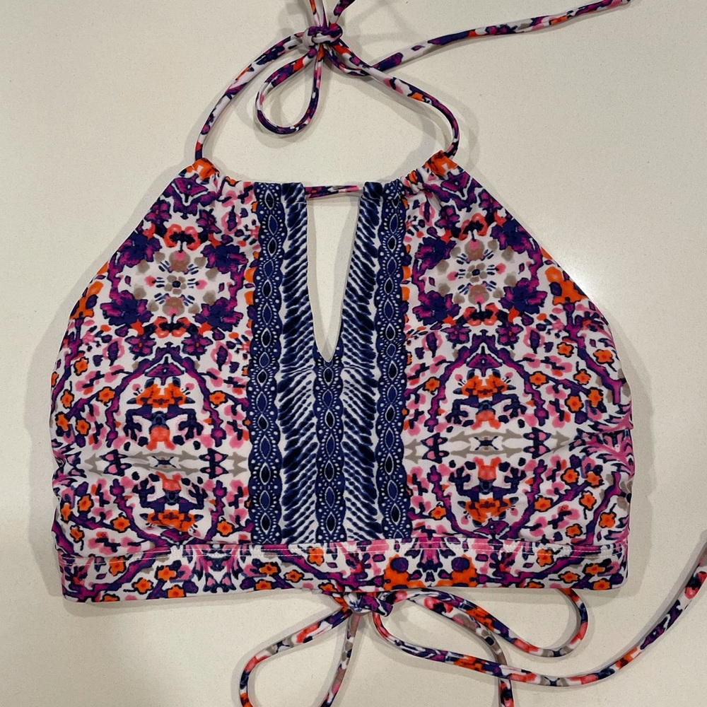 ATHLETA High Neck Keyhole Bikini Top